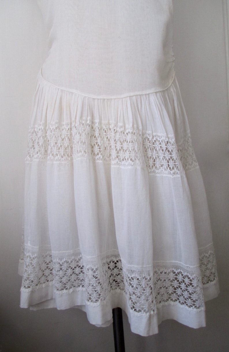 Vtg 1920s White Cotton Tea Dress Bobbin Lace Skirt Daytime Gatsby image 1