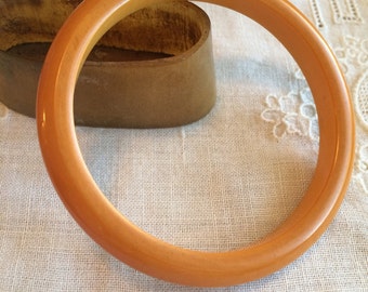 Vintage Butterscotch Bakelite Bangle Bracelet