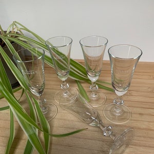5 flutes à champagne Gosset