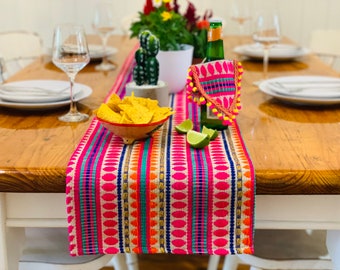 ALALAL Dining Room Table Runner Lively Funny Cute Cat Frendily Mexican Table Runner Kitchen Table Runners for Office Kitchen Dining Wedding Party Home Coffee Table Decor ALALAL Dining Room Table Runner Lively Funny Cute Cat Frendily Mexican Table Runner Kitchen Table Runners for Office Kitchen Dining Wedding Party Home Coffee Table Decor