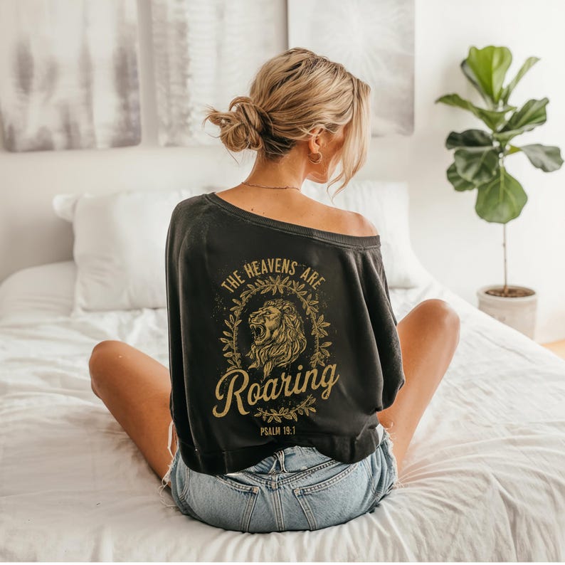 Heavens Are Roaring PNG, Retro Christian T Shirt Design, Aesthetic Jesus Graphic Tee, Bible Verse Sublimation PNG, Vintage Faith Clipart