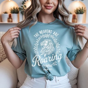 Heavens Are Roaring PNG, Retro Christian T Shirt Design, Aesthetic Jesus Graphic Tee, Bible Verse Sublimation PNG, Vintage Faith Clipart