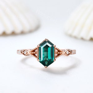 Vintage Long Hexagon Cut Emerald Ring Diamond Rose Gold Band Green Emerald Jewelry Art Deco Promise Engagement Ring For Women May Ring Gift