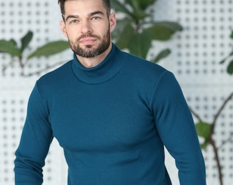 Merino wool knitted Turtleneck sweater high-neck jumper for men 410 gsm