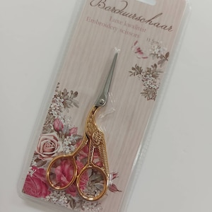 Opry embroidery scissors - rose gold