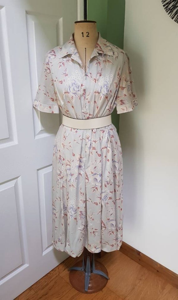 Vintage 1970s women's floral tea dress, unworn Eur