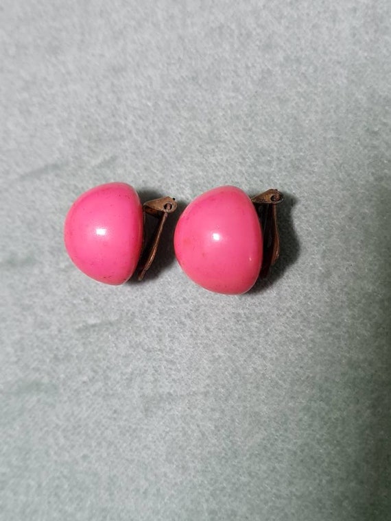 Amazing vintage 1960s pink 'gobstopper' clip-on e… - image 2