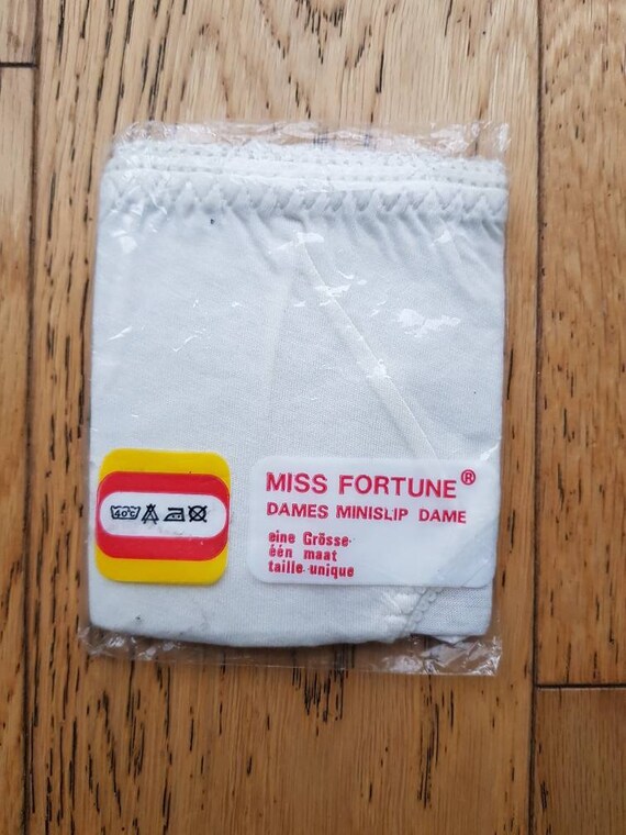 Vintage unworn dead stock: 1970s MISS FORTUNE bra… - image 5