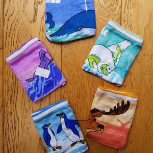 Vintage unworn European dead stock: ladies&#39; 1970s kitsch animal knickers/pants/panties MULTIPACK (S-S/M)