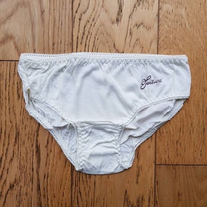 Vintage unworn dead stock: 1970s MISS FORTUNE brand ladies' beige knickers/pants/panties S image 3