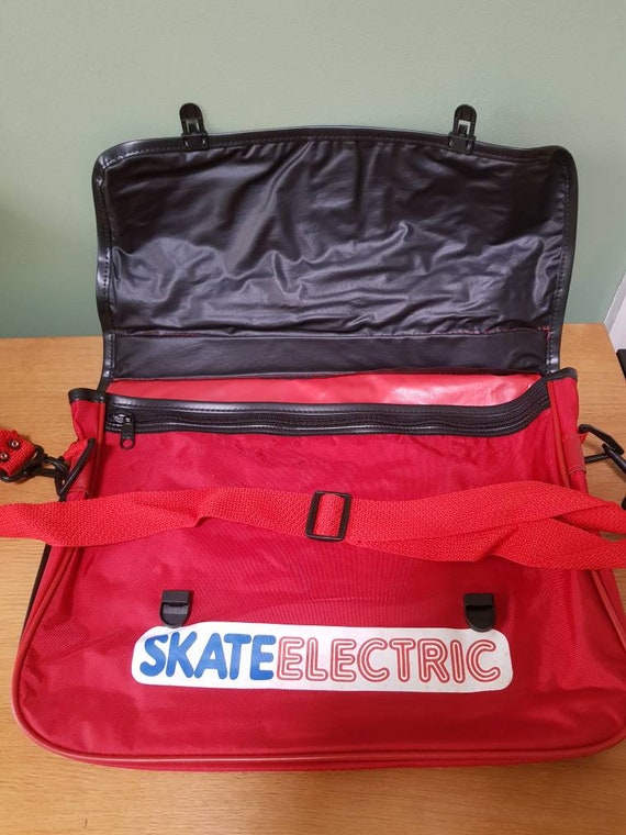 RARE! Ice skating judge's vintage red briefcase/b… - image 5