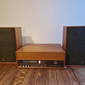 Vintage Dynatron 1970s Teak Record Player Radiogram