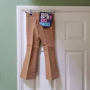Vintage unworn dead stock 1970s ROB&#39;S children&#39;s beige flares trousers pants (22.5&quot; waist)