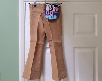 Vintage unworn dead stock 1970s ROB'S children's beige flares trousers pants (22.5" waist)