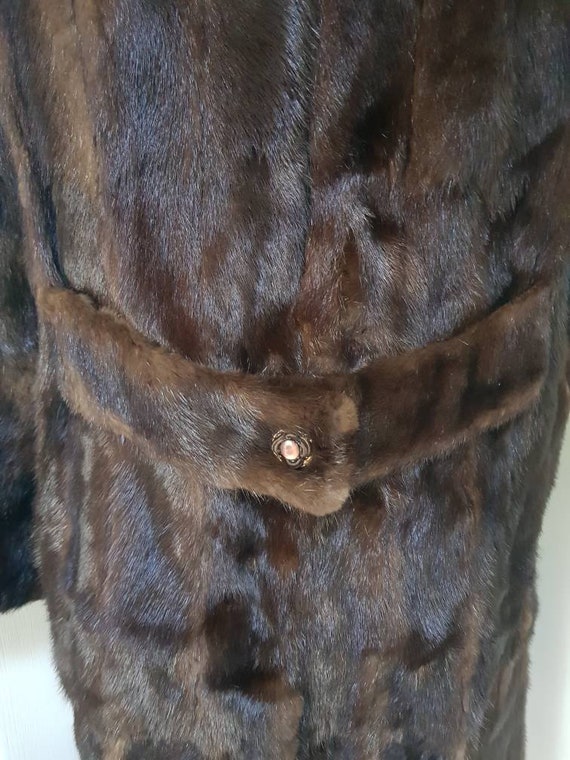 Vintage Geniune 1970's women's chestnut brown fur… - image 6