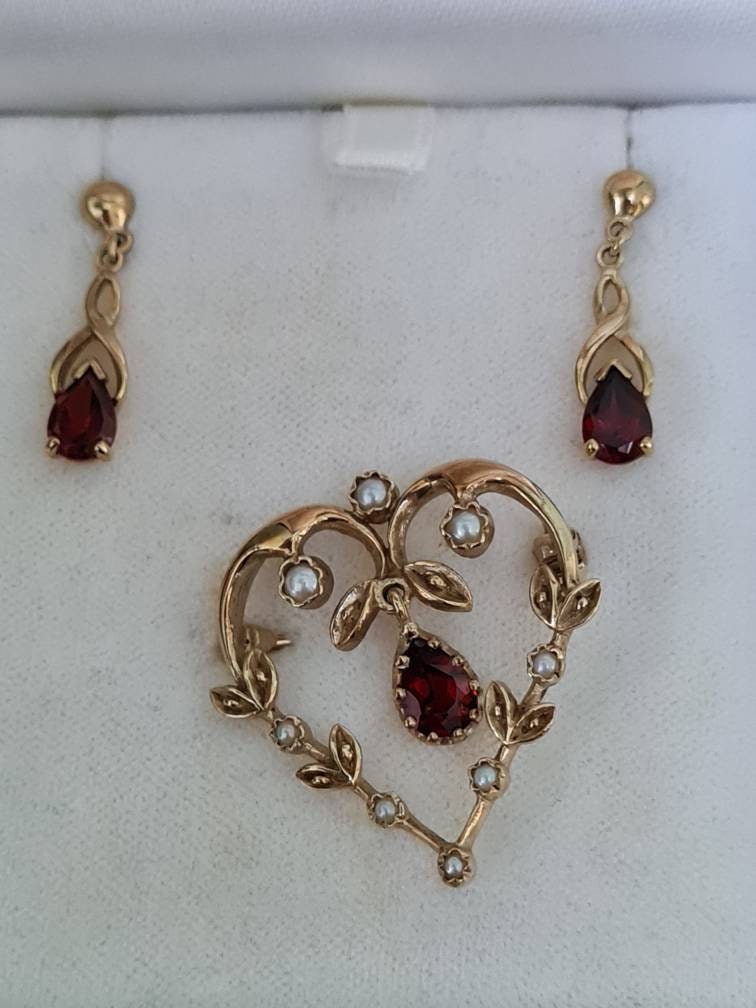 Parure Vintage Broche + Boucles D'oreilles Percées - Couleur Or, Bijou Rétro