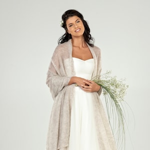 Châle cape de mariage, écharpe de mariage en mohair, châle de mariée, châle de mariage, écharpe de mariage, écharpe de mariée en mohair, écharpe pour une occasion spéciale, écharpe beige image 1