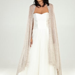 Châle cape de mariage, écharpe de mariage en mohair, châle de mariée, châle de mariage, écharpe de mariage, écharpe de mariée en mohair, écharpe pour une occasion spéciale, écharpe beige image 4