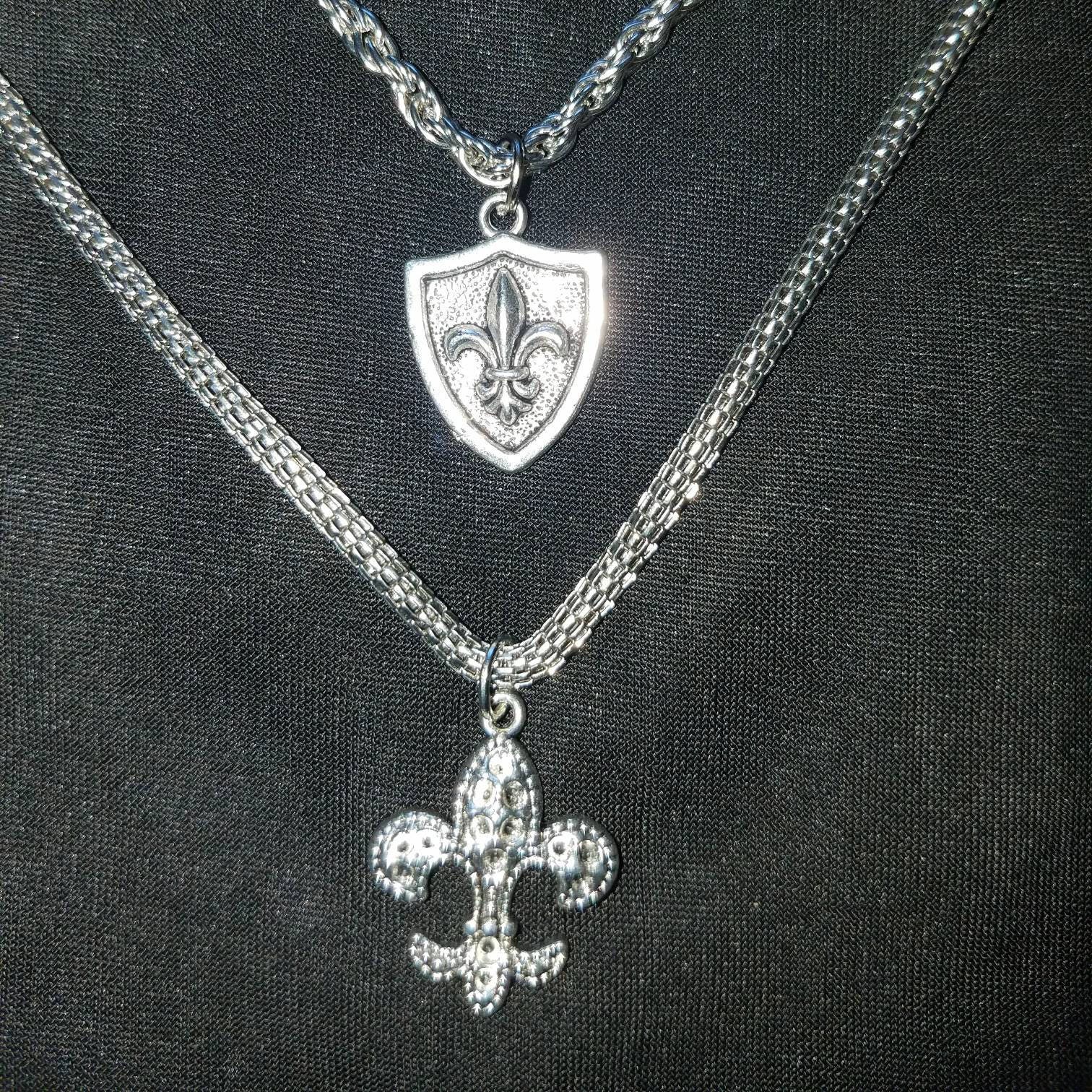 Collana Swarovsk iIdyllia con ciondolo a fiore giallo Collana Swarovsk iIdyllia con ciondolo a fiore giallo