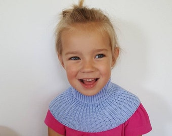 Kids neck warmer fits 0-9 years Knit baby scarf Turtleneck scarf