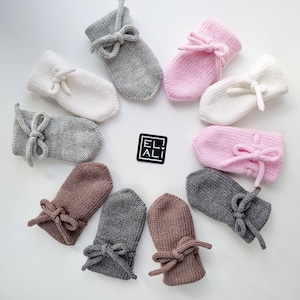 Baby mittens, Mittens for babies, Knit infant mittens, Merino newborn mittens, Thumbless mittens, Infant wool mittens