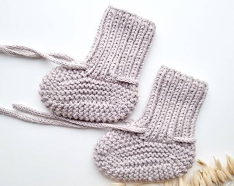 Newborn baby booties, hand knit baby booties, preemie booties, ready to ship, merino wool socks, newborn gift