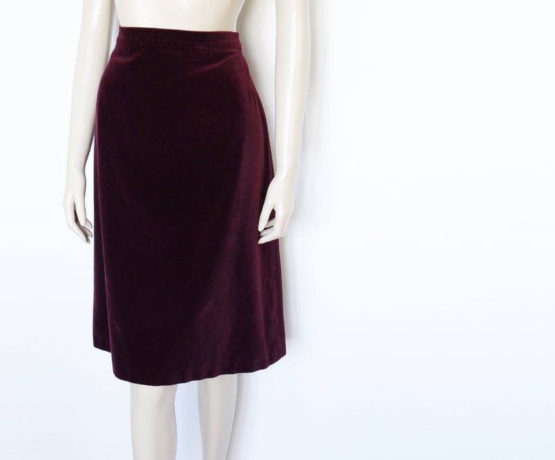 Vintage Skirt Velvet Skirt UK16 Christmas Skirt Red Velvet Skirt Plus Size Velvet Skirt Ladies Clothing Plum Skirt Women/'s Vintage