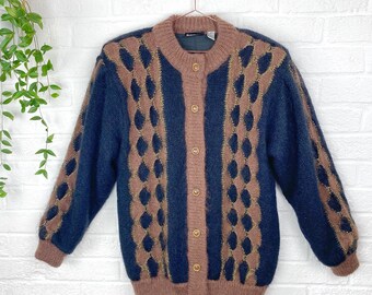 Metallic vintage chunky knit cardigan, medium fit, cosy and long women's cardigan