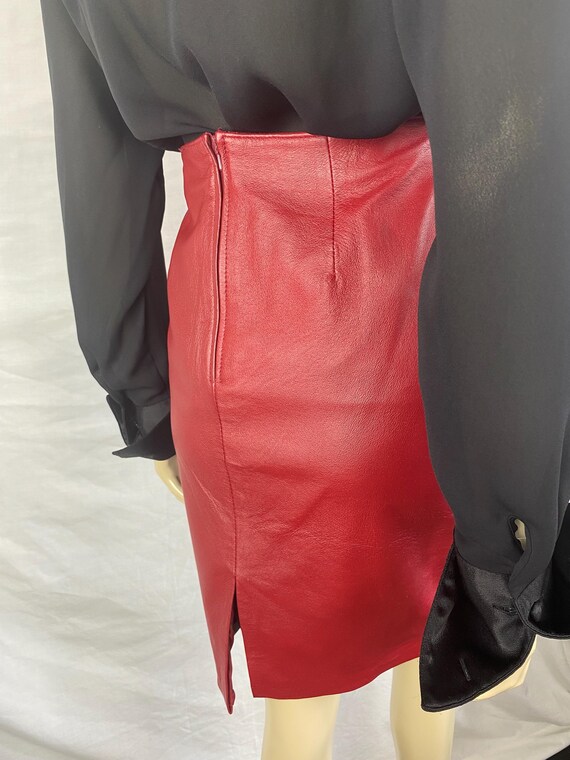Mini jupe moulante rouge hotsell