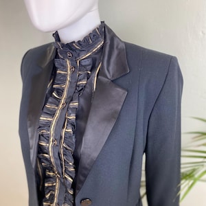 Petite UK12 Vintage 1990s Schwarze Smoking-Jacke für Frauen, formeller Abend-Blazer, schwarze Krawatte