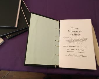 Handbunden bok: "Till månens herrgårdar"