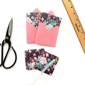 Vintage floral mini cards, cute little notes, tiny envelopes, small stationery, gift box cards, cute packaging, pink envelopes, roses, peony