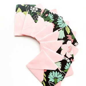 Mini tarjetas, tarjetas con flores, tarjetas de notas en blanco, sobres pequeños, papelería linda, tarjetas fijas, tarjetas 3x3, sobres diminutos, tarjeta cuadrada