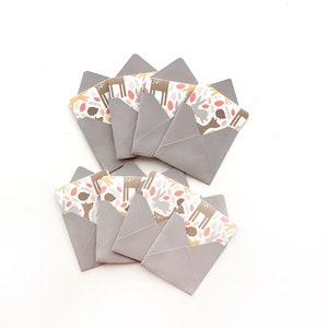 Tarjetas de ducha de bebé, pequeño regalo de ducha, papelería de ciervo lindo, ducha de tema salvaje, ducha neutral de género, tarjeta de revelación de género, tarjeta para regalo