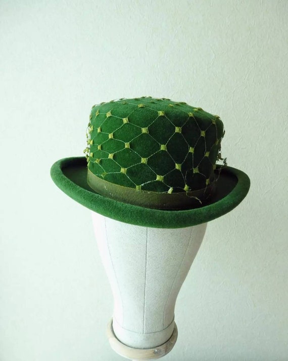 1940s hat/ 40s Olive green felt hat with chartreu… - image 6