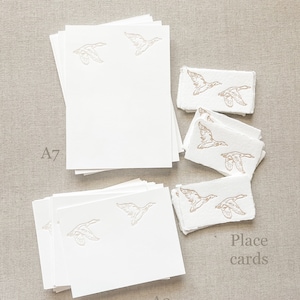 Flying Ducks Letterpressed Tan Ink Grußkarten auf weißem Karton oder handgeschöpftem Papier - Set von 5- A7, A2, Tischkarten
