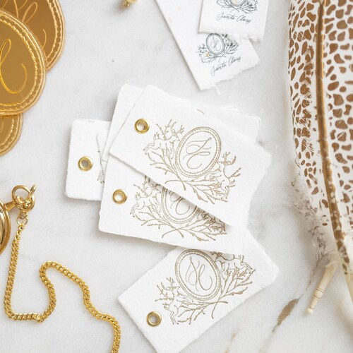 Cadeaulabels met de tekst "Santa's Workshop" (kerstwerkplaats): Gouden wapen, ivoorkleurig, handgemaakt papier met gerafelde rand (set van 5)