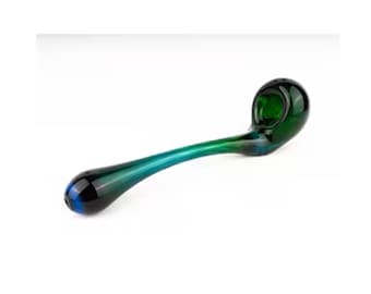 Glass Gandalf pipe with experimental green
