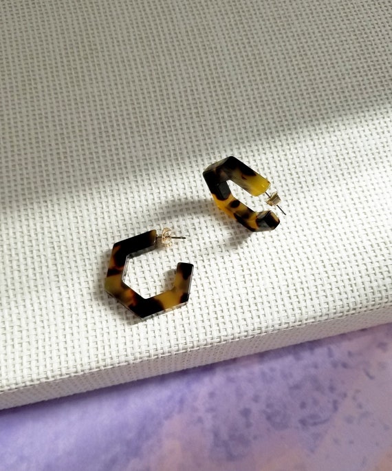Tortoise Shell Hoop Earrings Tortoise Hoop Earrings Geometric Tortoise Shell Earrings Elizabeth Hexagon Dark Gold Brown Tortoise Earrings