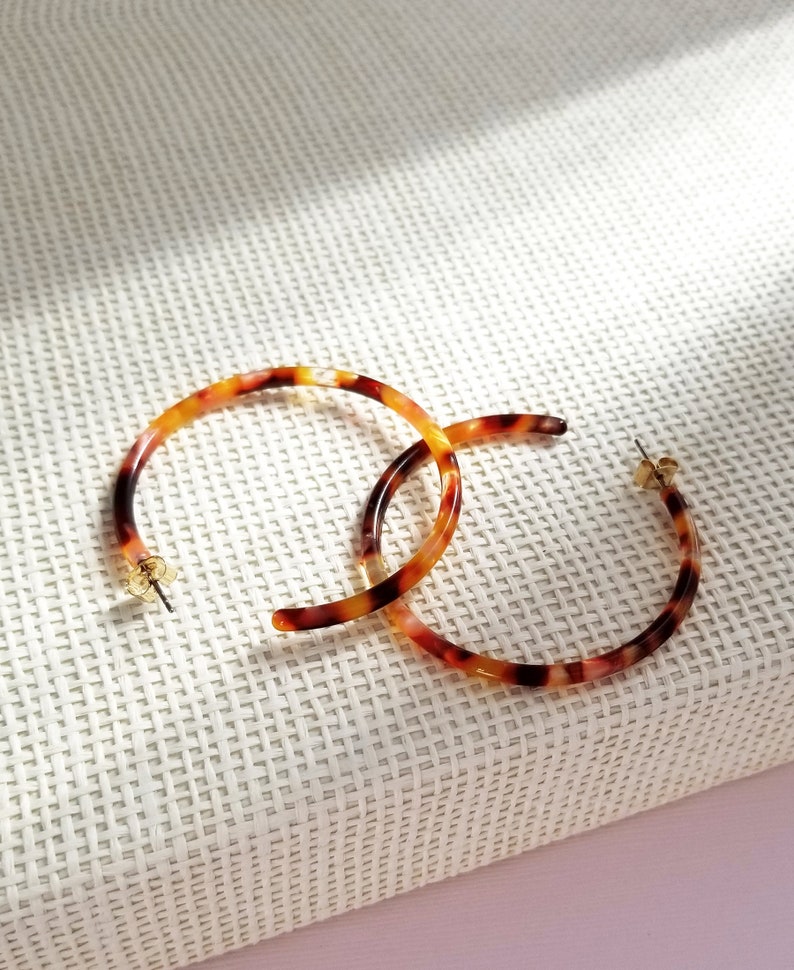 Emma Bloody Mary Minimalist Hoop Earrings Tortoise Earrings Etsy