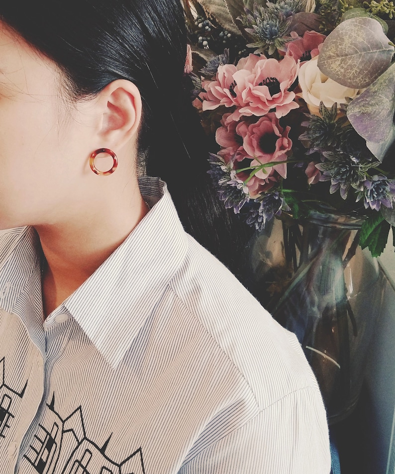 Dainty Stud Earrings Angela Bloody Mary Tortoise Earrings Tortoise Shell Stud Earrings Minimalist Stud Earrings Tortoise Shell Earrings