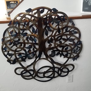 Árbol de la vida de metal Arte de la pared grande al aire libre Árbol de la vida Decoración de la pared Árbol de la vida cortado con plasma Letrero de metal al aire libre Regalo de inauguración Aniversario