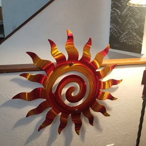 Metal Wall Art zon, Abstract Sun Wall Sculpture, Indoor Outdoor Art, Modern Metal Art, Metallic blauw groot Wall Hanging Decor
