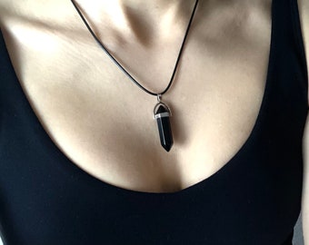 Collier ONYX pour homme ou femme, collier en onyx noir, collier pointe d'onyx, collier pierre noire, pendentif cristal noir, collier de protection