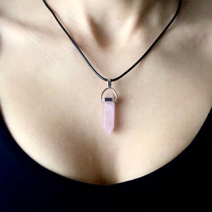 Collana con ciondolo a punto di cristallo, Collana di cristallo curativo, Collana a punto di cristallo, Collana di pietre preziose, Ametista, Quarzo rosa, Onice, Opalite immagine 4