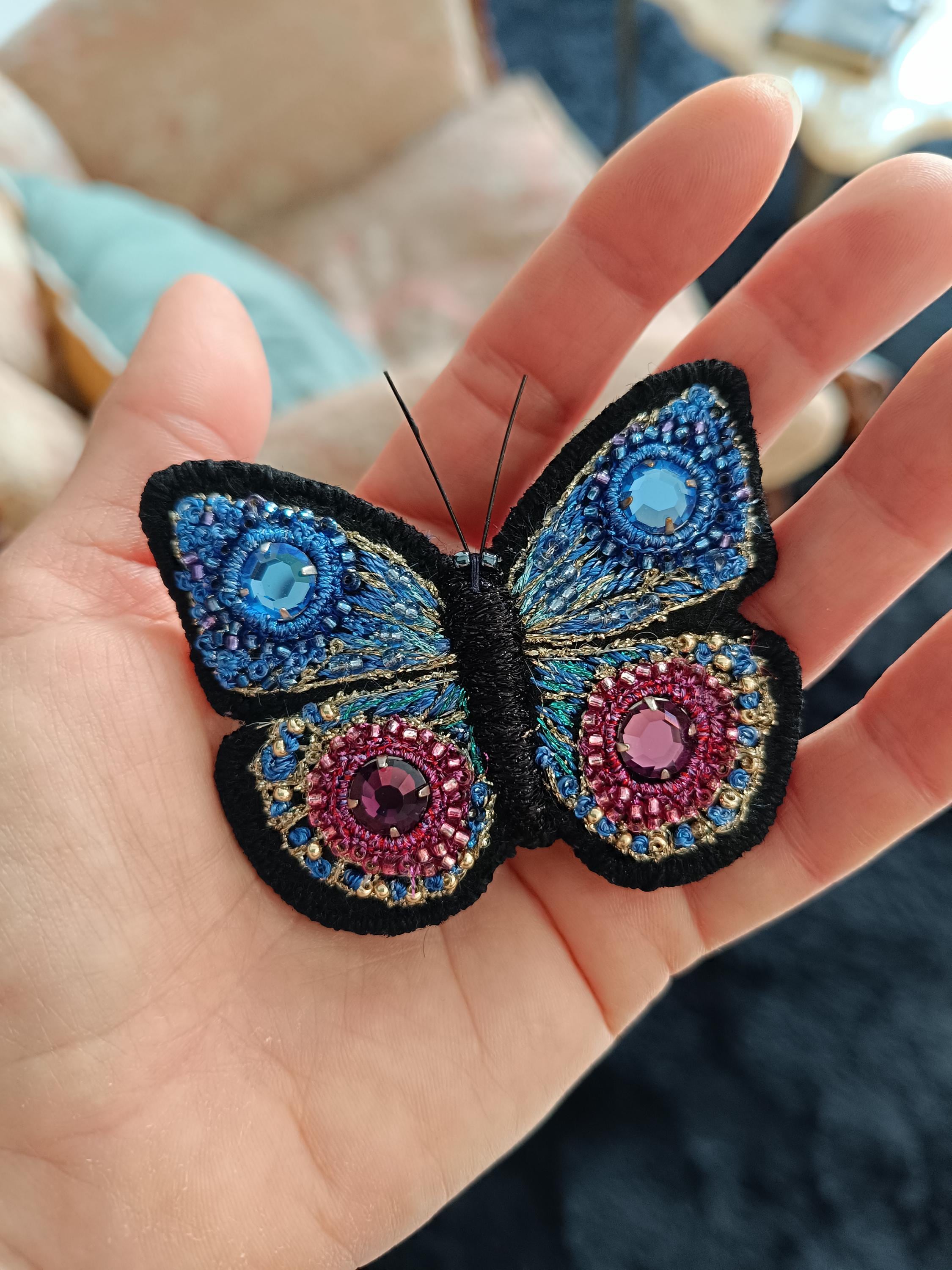 Spilla A Farfalla Trsince - Gioiello Multicolore A Forma Di Insetto - Regalo Di Natale