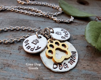 Dog Mom Necklace, Dog Mom Jewelry, Dog Paw Necklace, Personalized Dog Mom Necklace, Paw Print, Dog Lover Gift