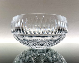 Cuenco redondo de 8" de cristal de plomo tallado en Waterford