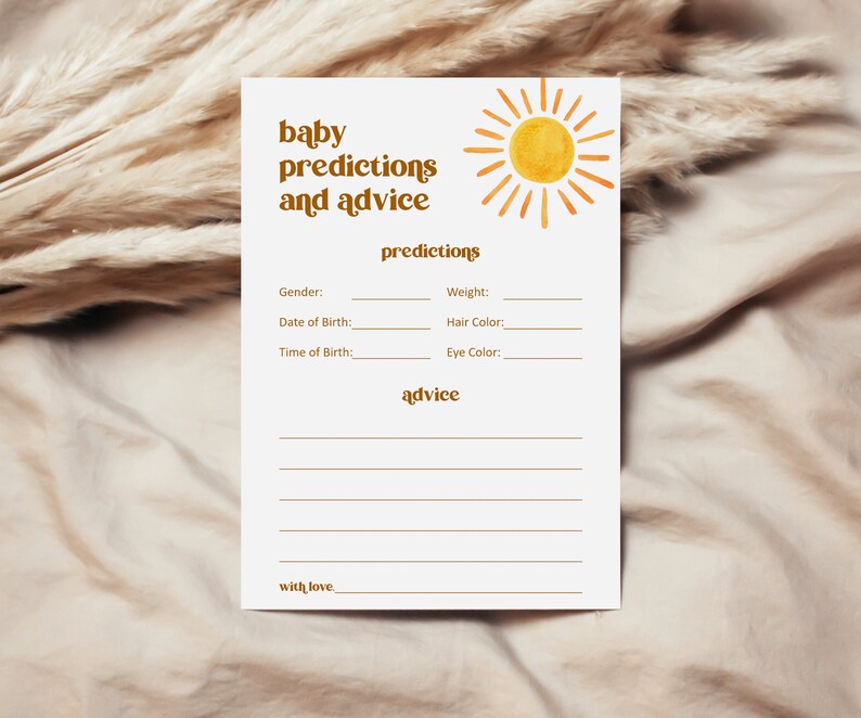 K&ouml;nnte beinhalten: Eine wei&szlig;e Karte mit einer gelben Sonnenillustration und dem Text "baby predictions and advice". Die Karte hat Zeilen zum Schreiben von Vorhersagen &uuml;ber das Geschlecht, das Gewicht, das Geburtsdatum, die Geburtszeit, die Haarfarbe und die Augenfarbe eines Babys. Die Karte hat auch Zeilen zum Schreiben von Ratschl&auml;gen f&uuml;r die Eltern des Babys.