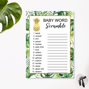 K&ouml;nnte beinhalten: Ein druckbares Babyparty-Spiel mit tropischem Thema. Das Spiel hei&szlig;t "Baby Word Scramble" und zeigt eine Ananasgrafik. Das Spiel enth&auml;lt 15 W&ouml;rter zum Entschl&uuml;sseln.